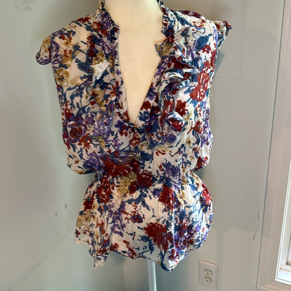 Xhilaration Flutter Sleeved Muted Floral Top, Sheer, Ruffle Neck, size XXL